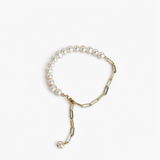 Linked pearl bracelet featuring freshwater pearls and 18K gold plated chain in a modern minimalist design