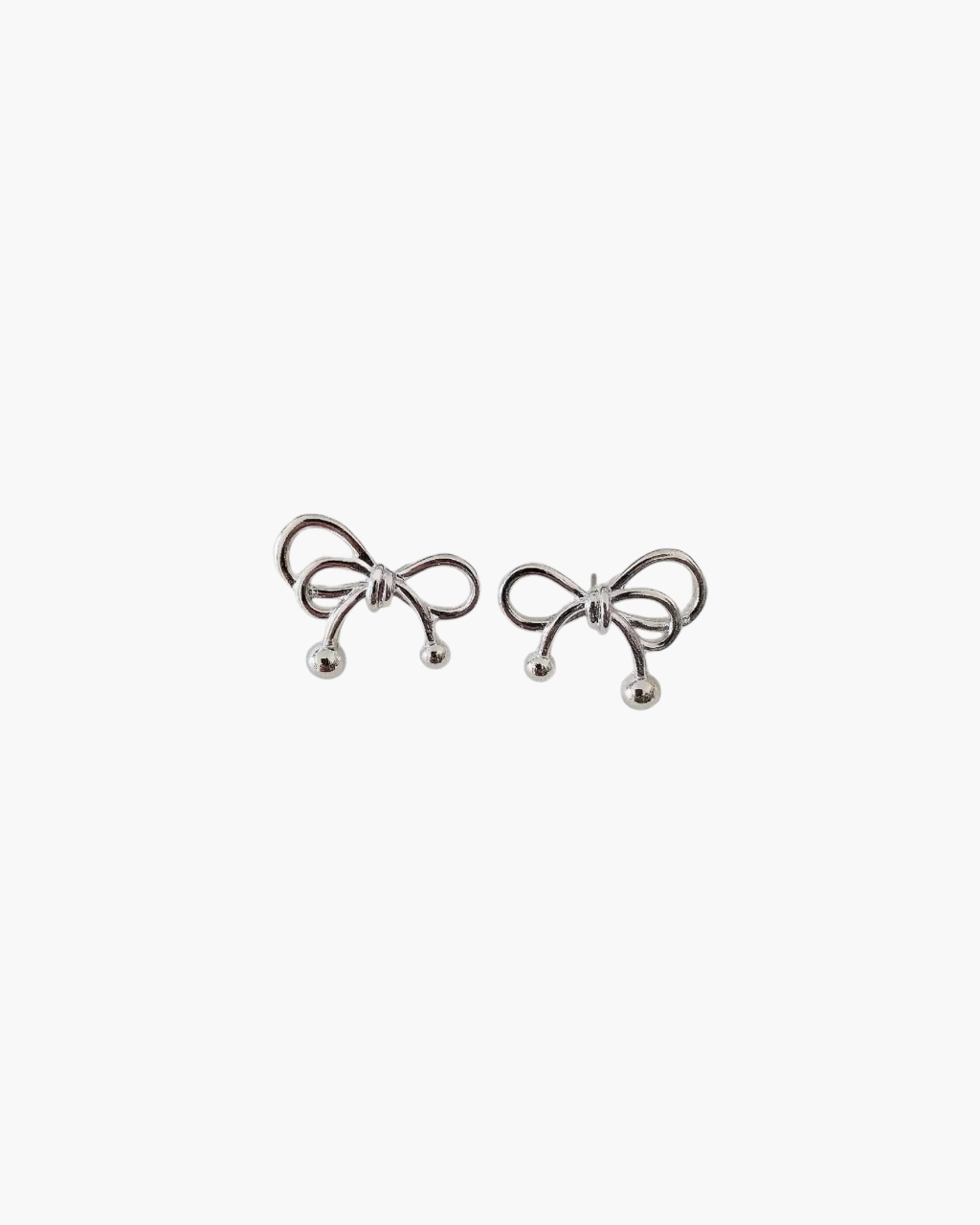 Refined bow stud earrings in 925 silver plated finish, minimalist sculpted bow earrings with polished modern design.